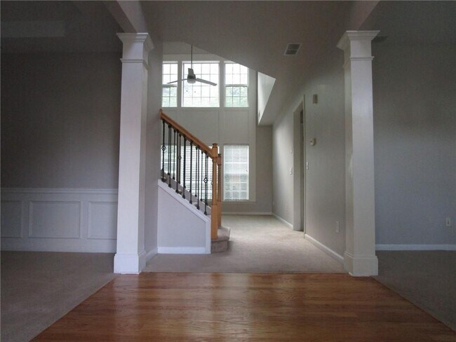 Building Photo - 138 Crystal Downs Way NE