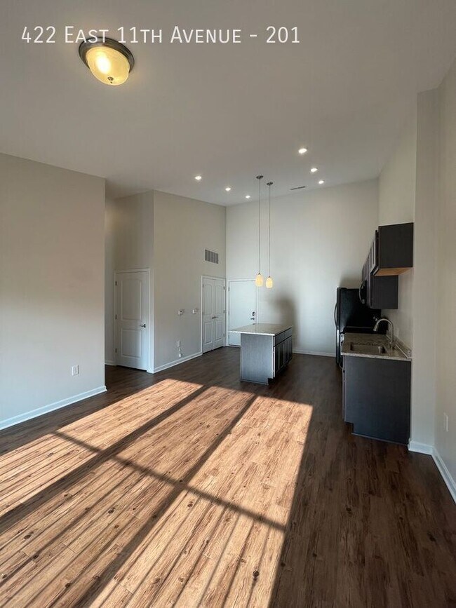 Foto del edificio - 422 E 11th Ave