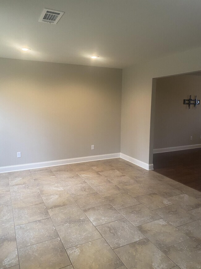 Foto del edificio - 113 Kee Cove Ct