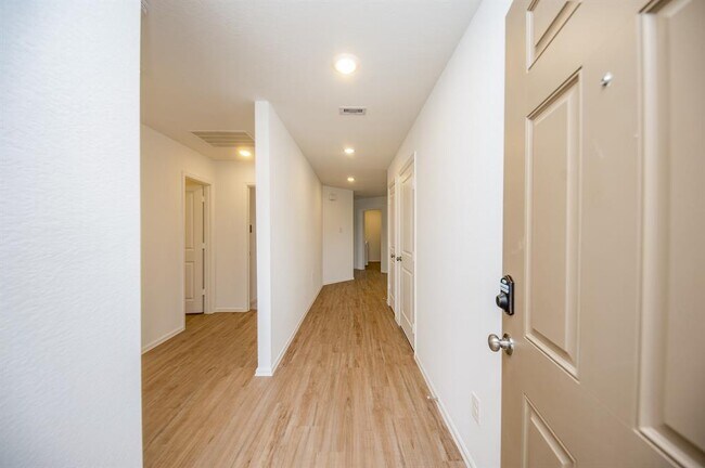 Foto del edificio - 27122 River Birch Ridge Dr