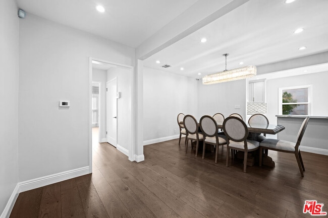 Foto del edificio - 2036 Hillsboro Ave