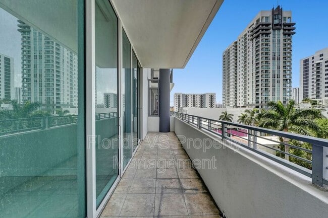 Foto del edificio - 350 NE 24th St