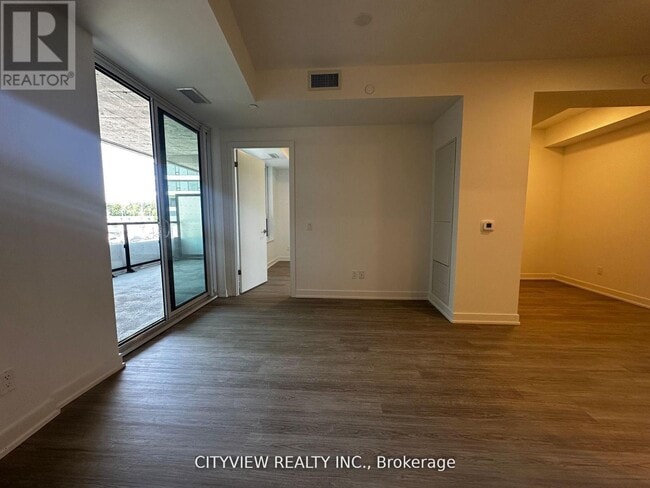 Building Photo - 8188 Yonge St