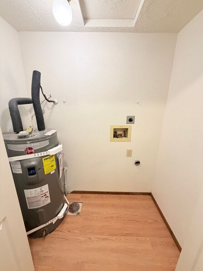 Foto del edificio - 217 Ash St