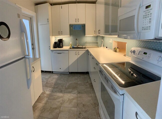 Foto del edificio - 2 br, 2 bath Condo - 1609 N Riverside Dr A...