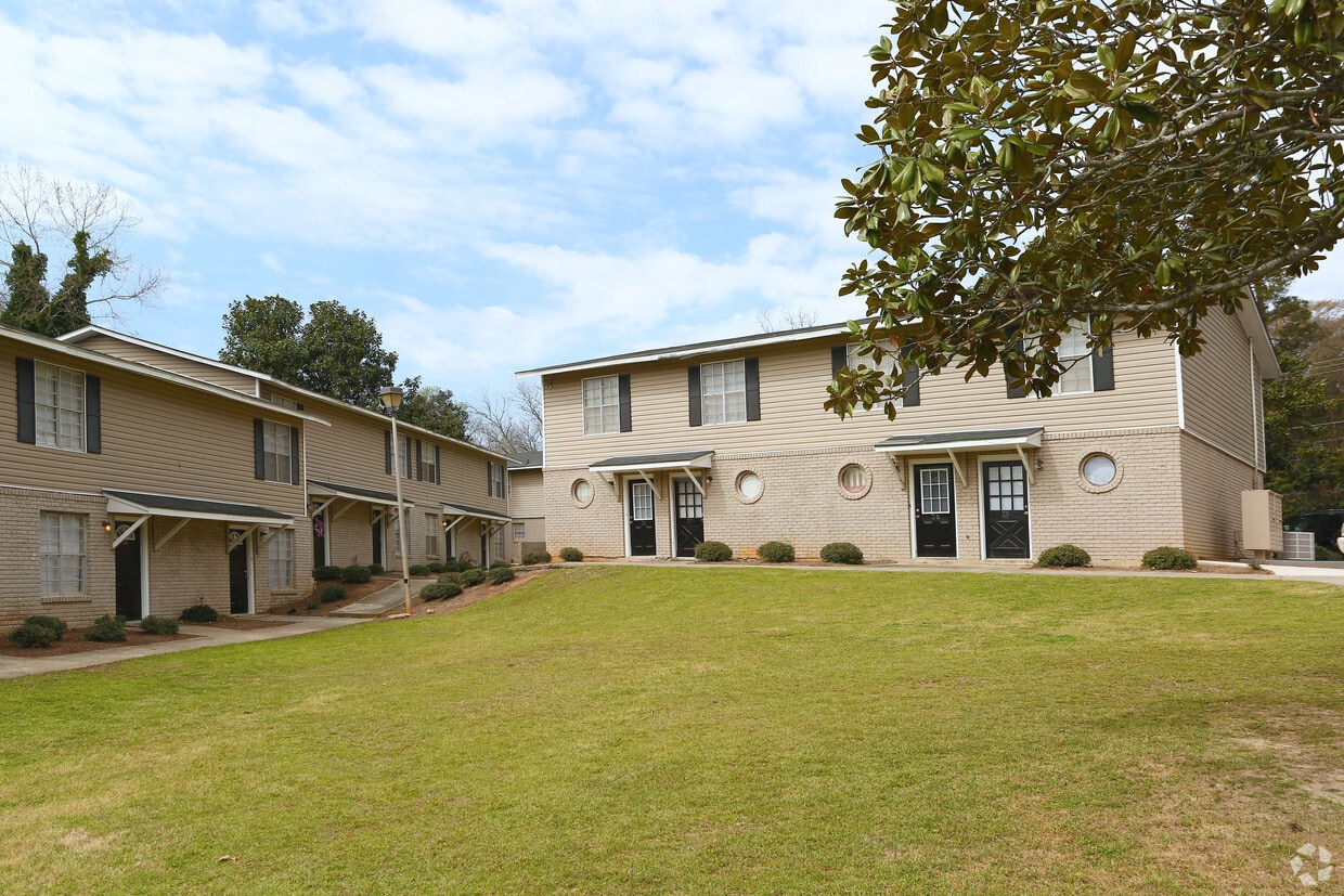 Building Photo - Vineville Townhomes East