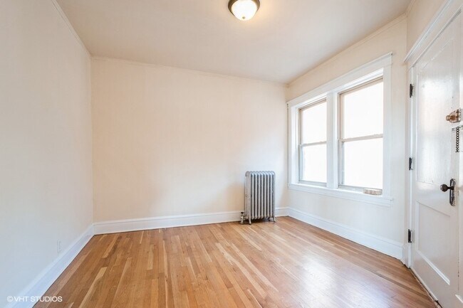 Foto del edificio - 4248 N Lamon Ave