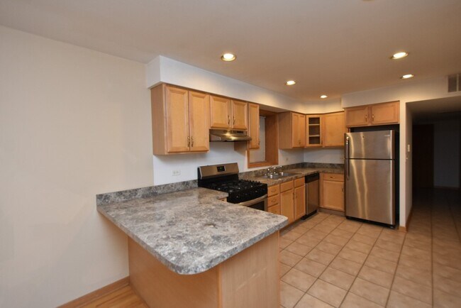 Foto del edificio - 2724 N Magnolia Ave