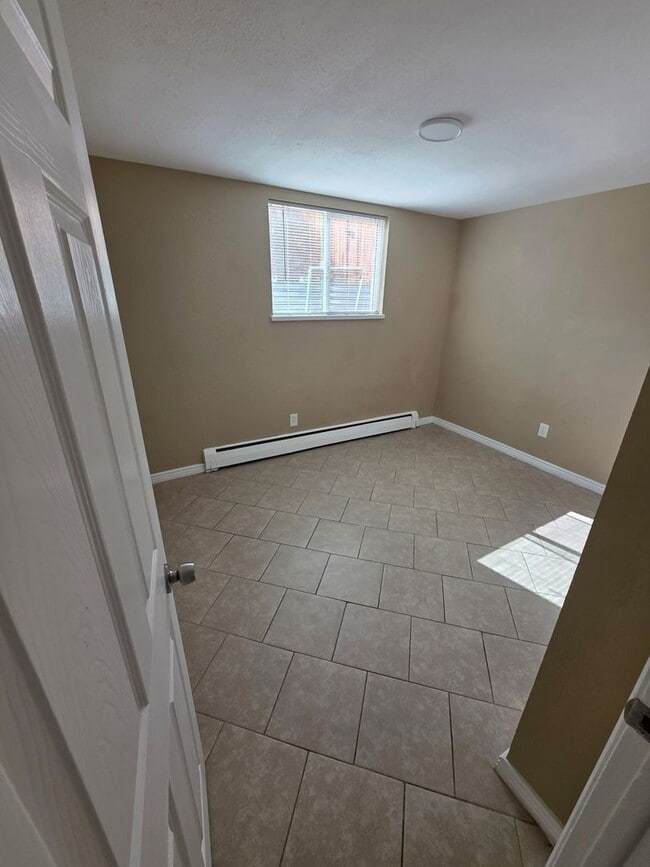 Building Photo - 2041 Fairplay St