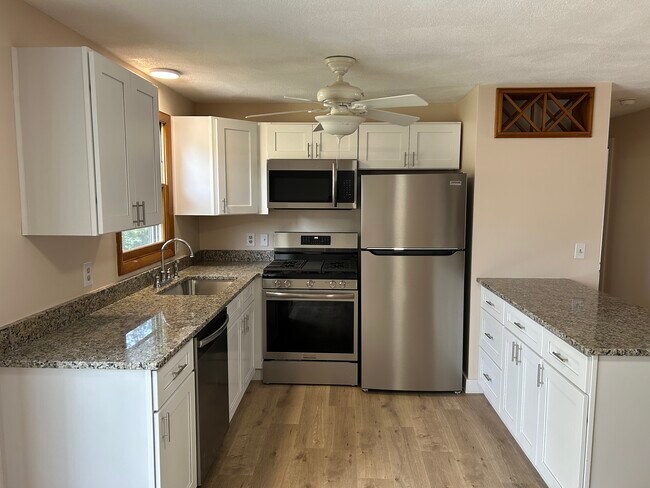 Foto del edificio - 287 Mayfield Ave