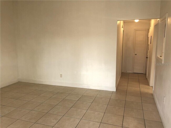 Foto del edificio - 651 Trinidad Ct