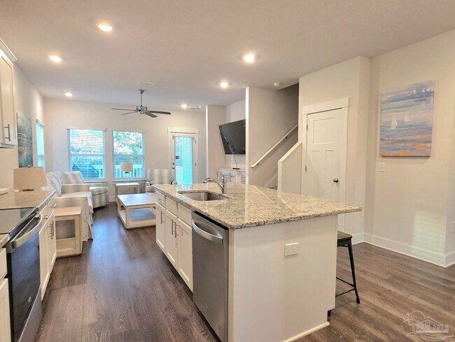 Foto del edificio - 7904 Sweet Retreat Ln