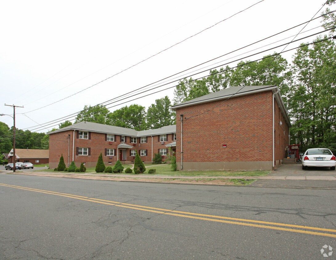 10321036 Tolland St, East Hartford, CT 06108 Apartments in East