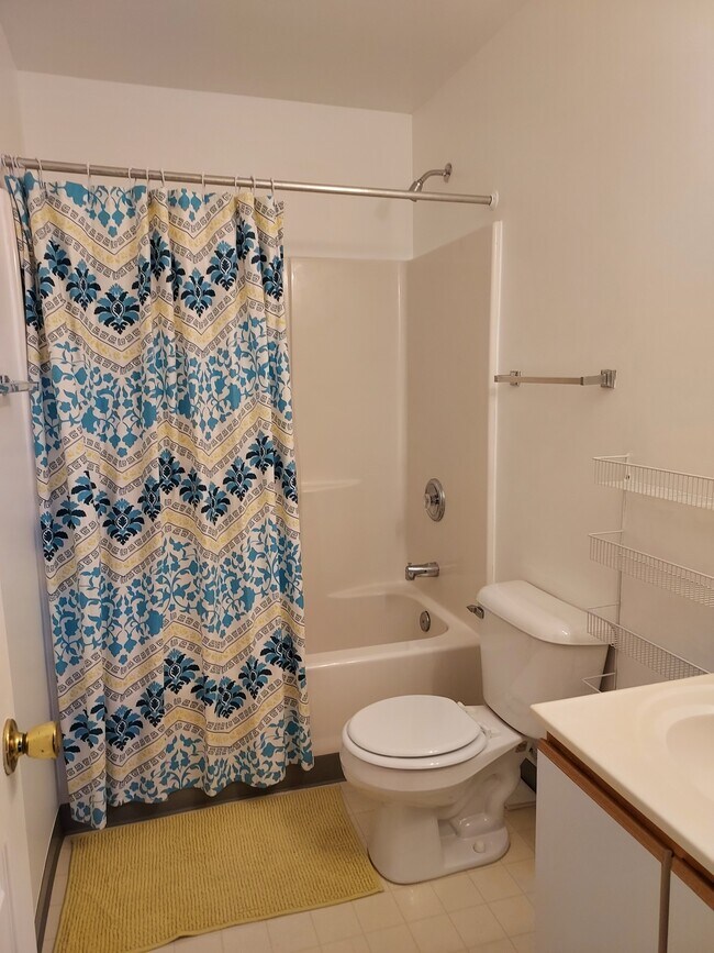 212 Potomac Ave Unit Potomac Inn Apts, Quantico, VA 22134 Apartments