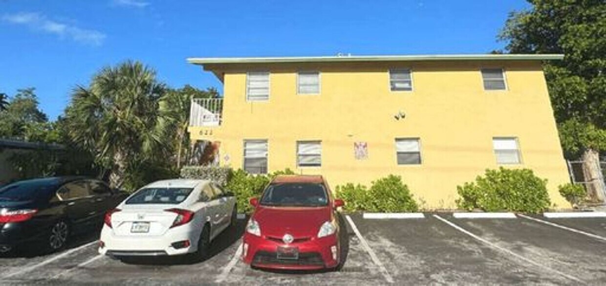 Foto del edificio - 622 NE 14th Ave
