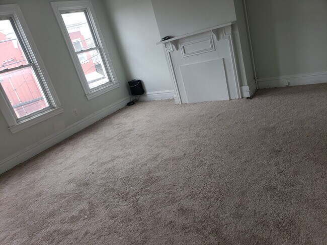 Foto del edificio - 4602 Friendship Ave