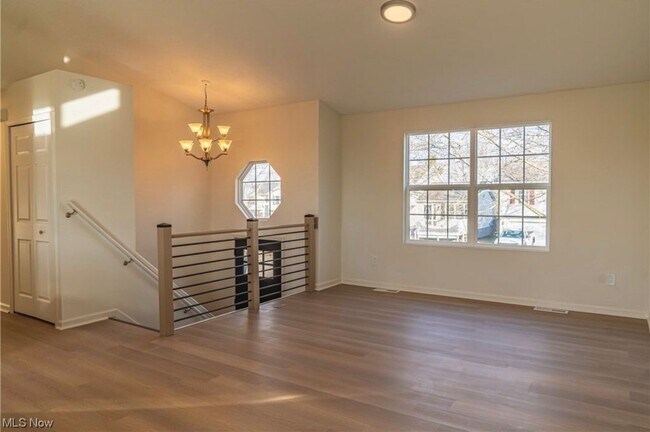 Foto del edificio - 345 Westgrove Ct