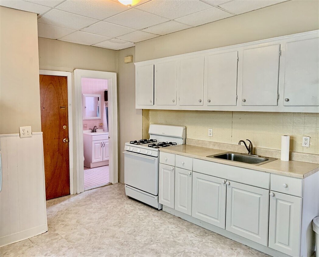 Primary Photo - 143 W 29th St