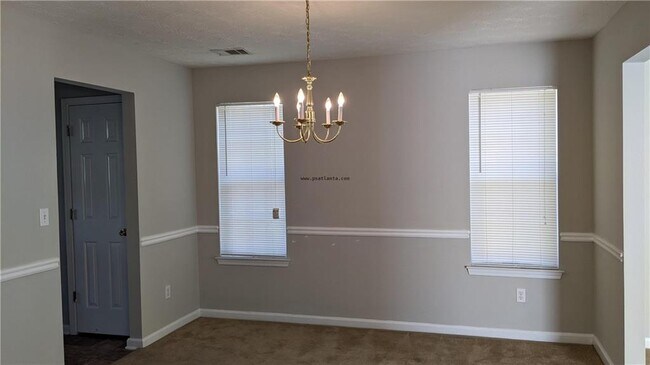 Building Photo - 452 Parkside Way