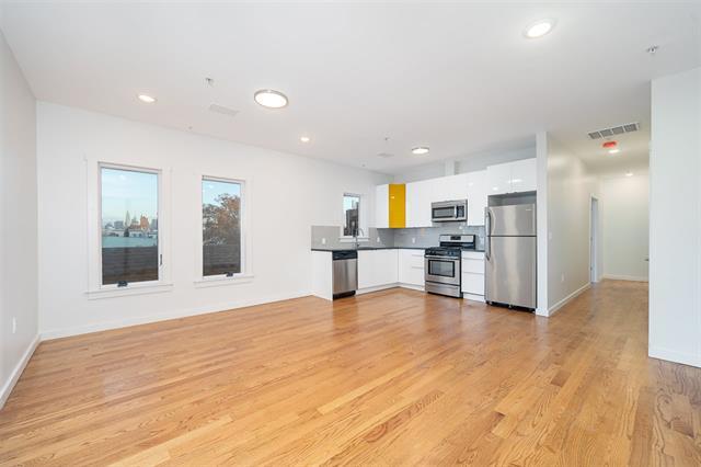 Building Photo - 541 42nd St