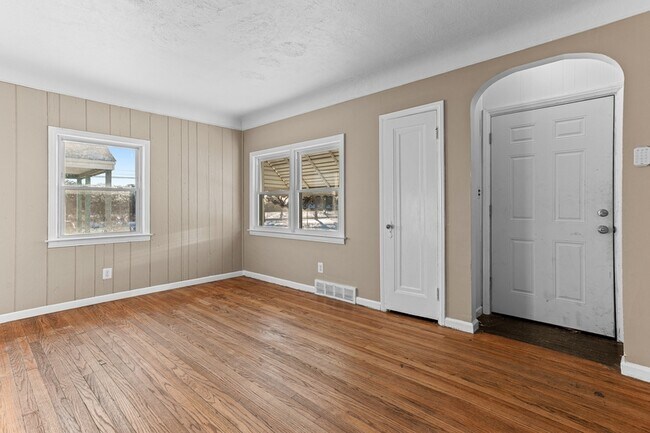 Foto del edificio - 19595 Waldron St