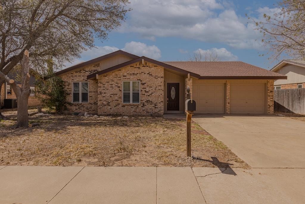 Foto principal - 8707 Holiday Dr