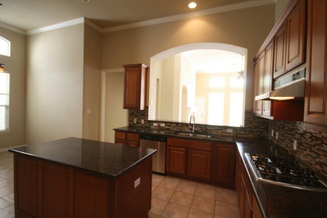 Building Photo - 10205 Medinah Greens Dr