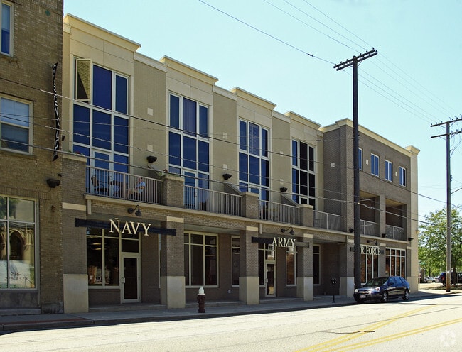 Building Photo - Rosewood Place Condominiums