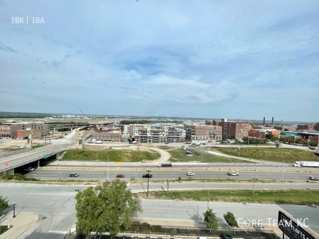 Foto del edificio - Top floor Loft with River View!