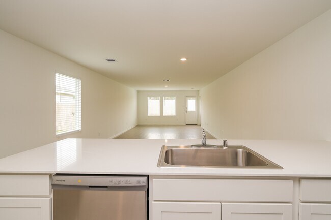 Building Photo - 7907 Meadow Cranesbill Ln