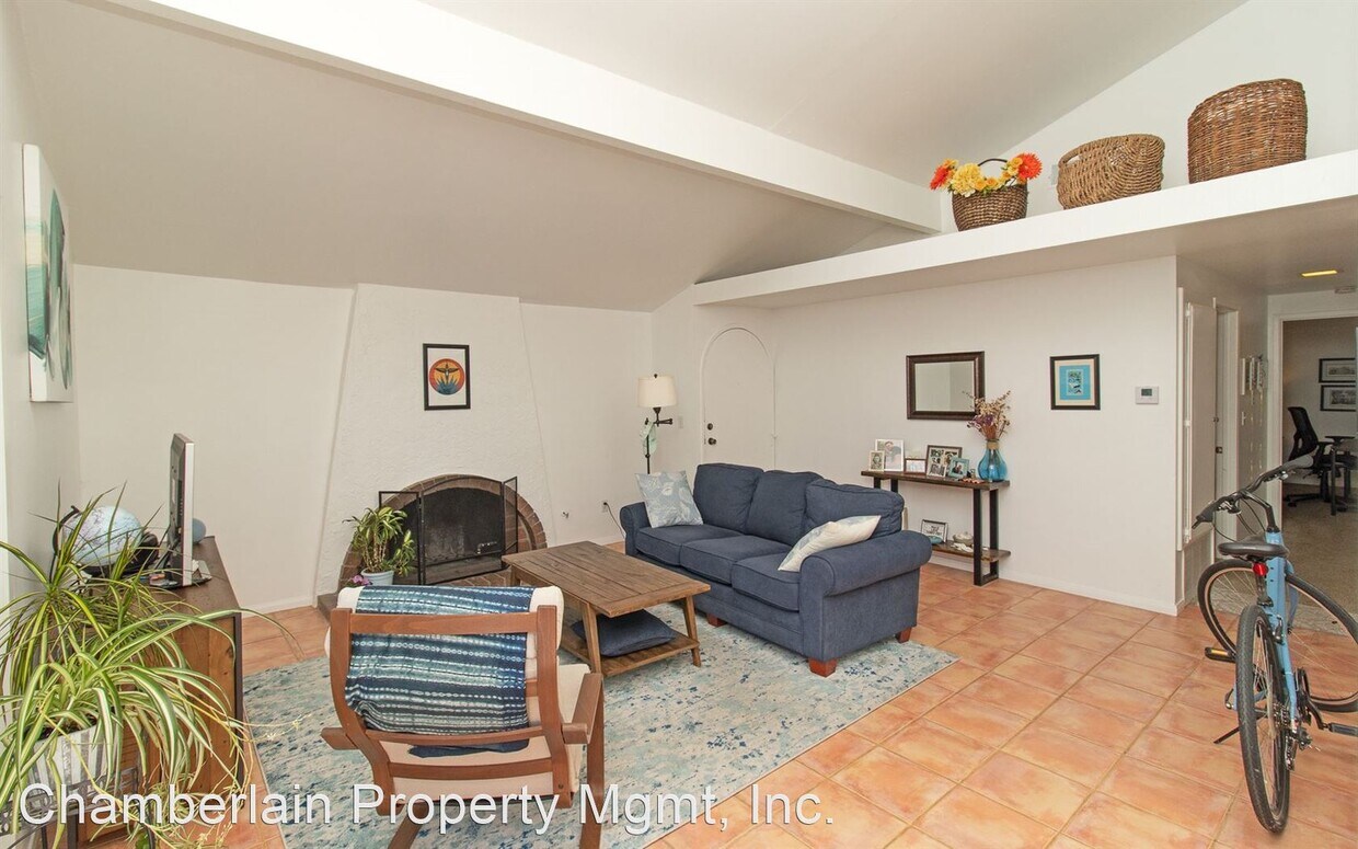 Foto principal - 2 br, 1 bath House - 407 Los Arbolitos Blvd