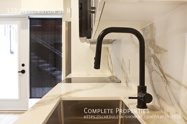 Building Photo - Brand New Modern 1 Bed, 1 Bath Short-Term ...