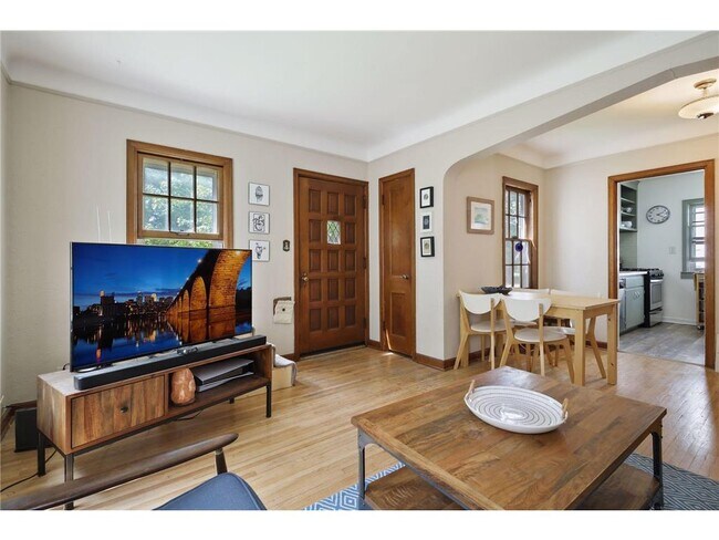 Foto del edificio - 2929 NE McKinley St