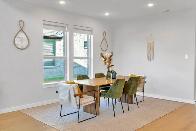 Building Photo - Beautiful 3-bedroom, 2.5 bath home with 2-car garage featuring an open floor plan in the heart of...