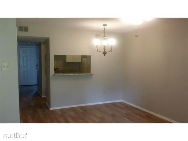 Building Photo - 205 Parkview Blvd
