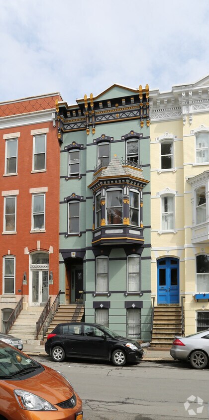 Building Photo - 455 State St