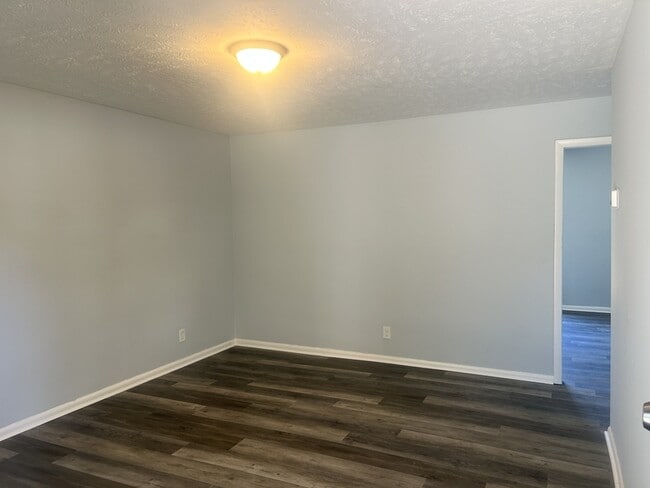 Foto del edificio - 6311 Glenlea Cir