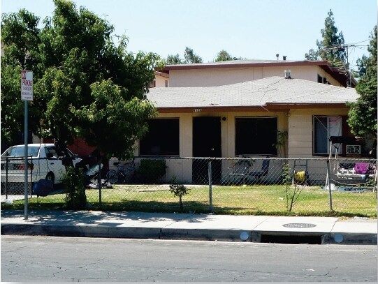 Foto del edificio - 9300-9308 Rush St