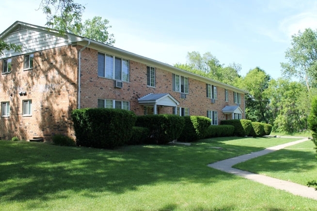 Kensington Place Apartments - Apartments at 855 E Commerce St Milford ...