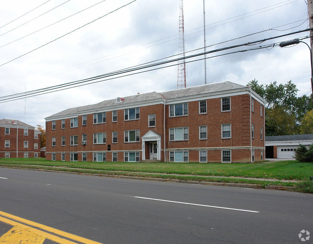 Foto del edificio - 365 E Midlothian Blvd