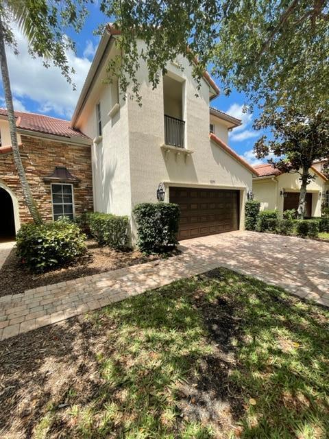 Building Photo - 1811 Flower Dr