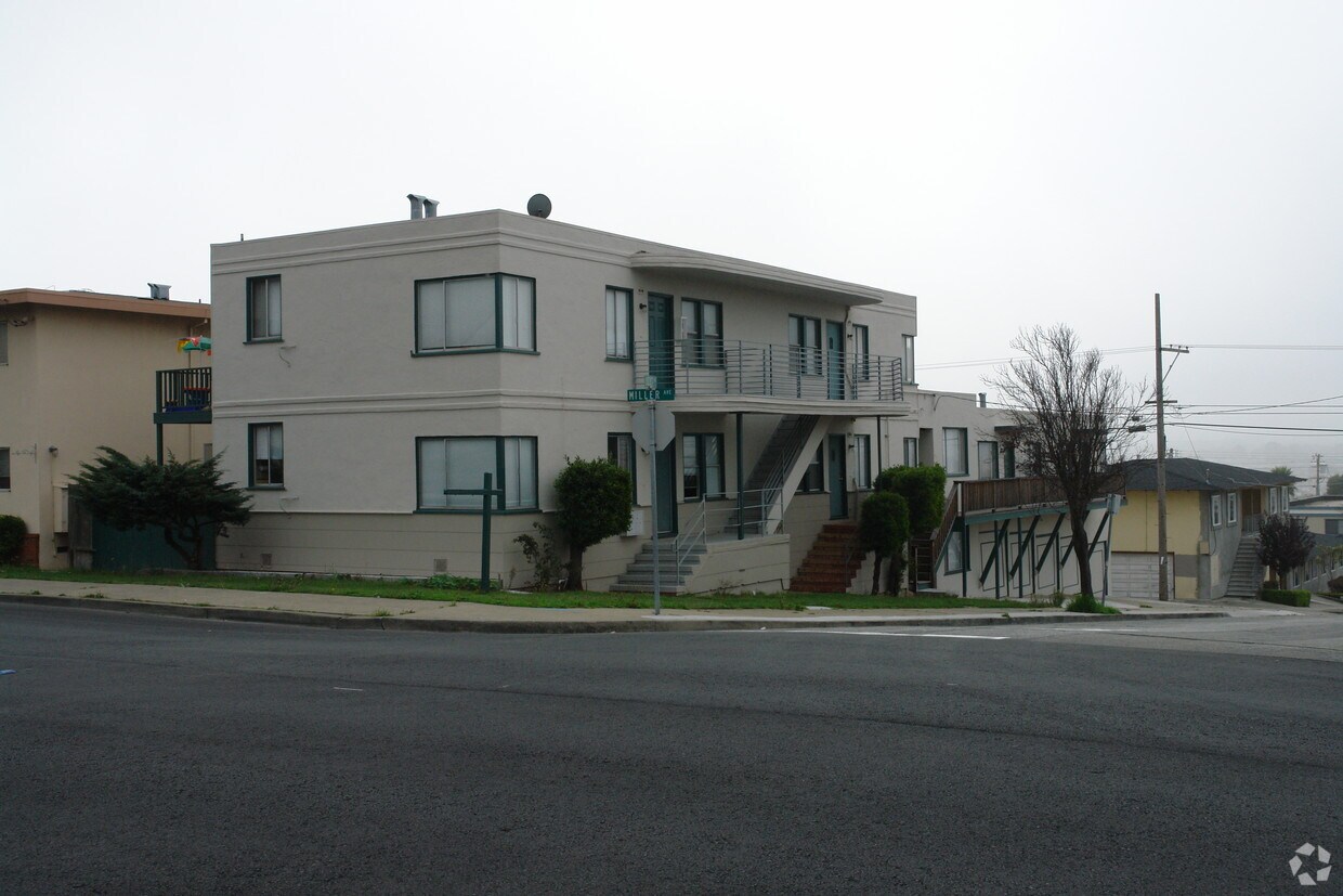 Primary Photo - 312-322 Locust Ave