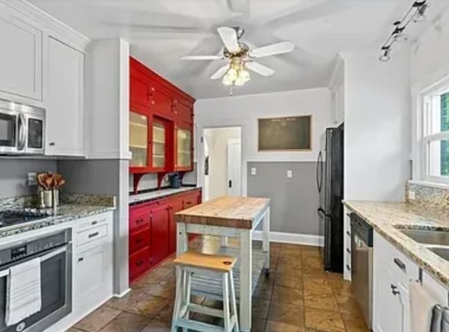 Building Photo - 460 S 1200 E