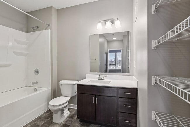 Building Photo - Riverview