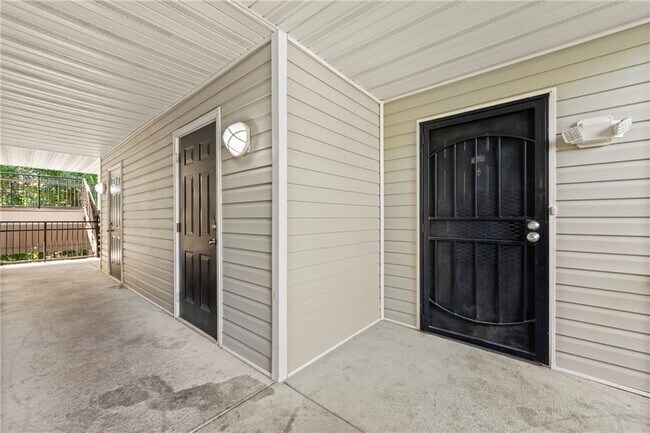 Foto del edificio - 9202 Fairington Ridge Cir