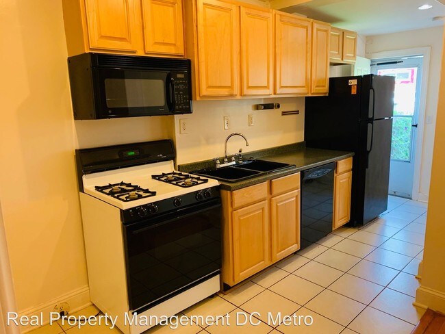 Building Photo - 2 br, 2 bath House - 314 Bryant Street NE