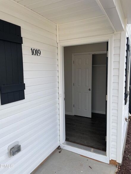 Foto del edificio - 1019 Peony Ln