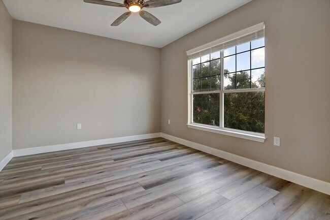 Foto del edificio - 5000 Culbreath Key Way