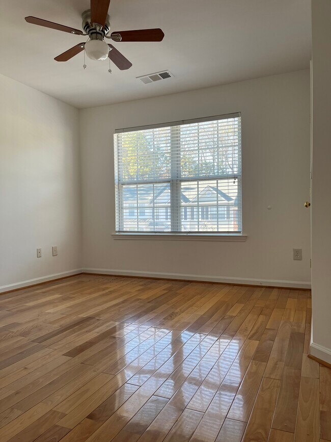 Bedroom 2 - 3271 Hidden Cove Cir