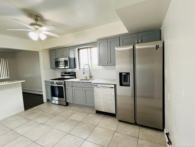 Building Photo - 66-54 Selfridge St